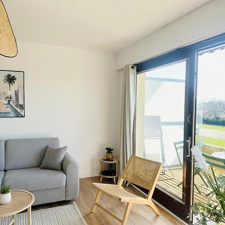 Petit Paradis Pres De Geneve Et Du Leman